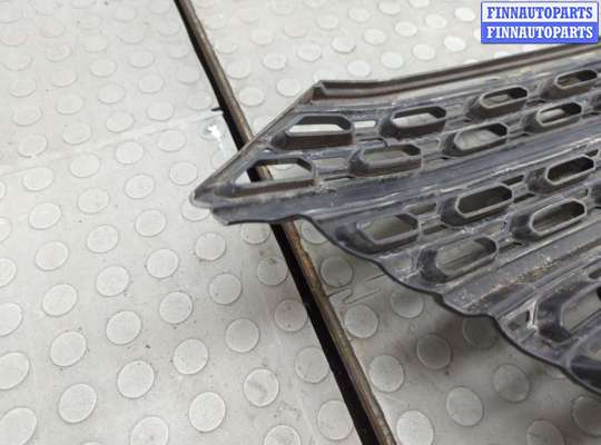 купить Решетка радиатора на Ford Explorer 2019-2025