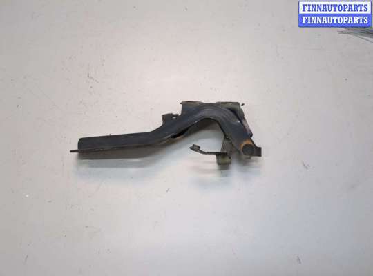 купить Петля капота на Nissan Juke 2010-2019