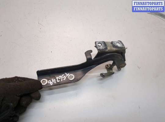 купить Петля капота на Nissan Juke 2010-2019