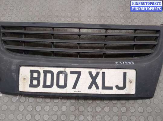 купить Решетка радиатора на Volkswagen Touran 2006-2010