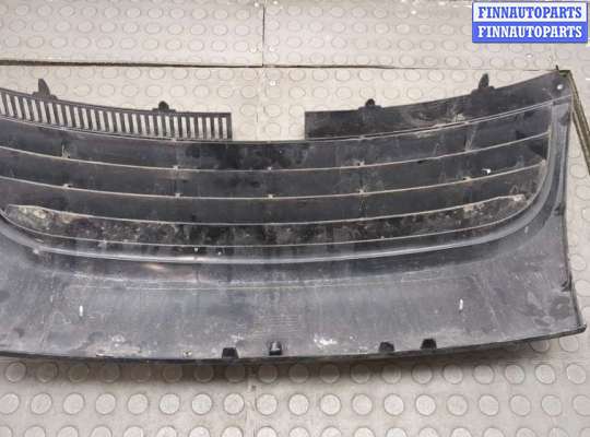 купить Решетка радиатора на Volkswagen Touran 2006-2010