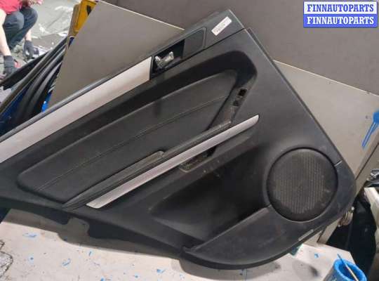 Дверная карта (Обшивка двери) MB1572495 на Mercedes ML W164 2005-2011