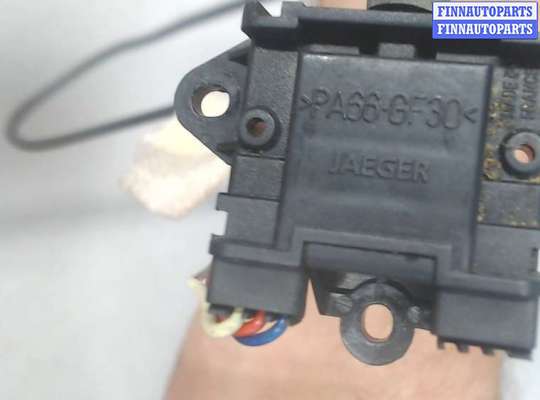 купить Кнопка управления магнитолой на Land Rover Freelander 2 2006-2014