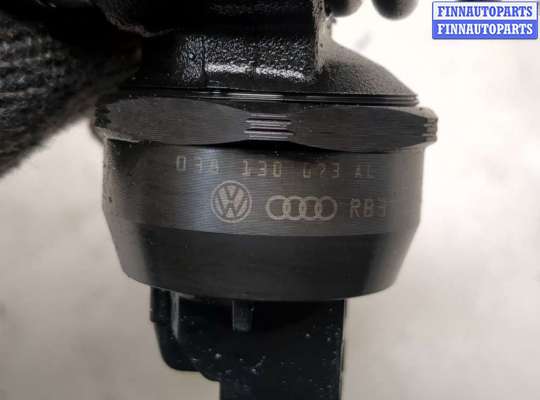 Форсунка топливная на Volkswagen Golf IV (1J)
