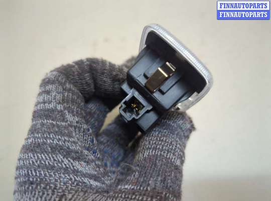 купить Фонарь салона (плафон) на Infiniti QX70 2013-2018