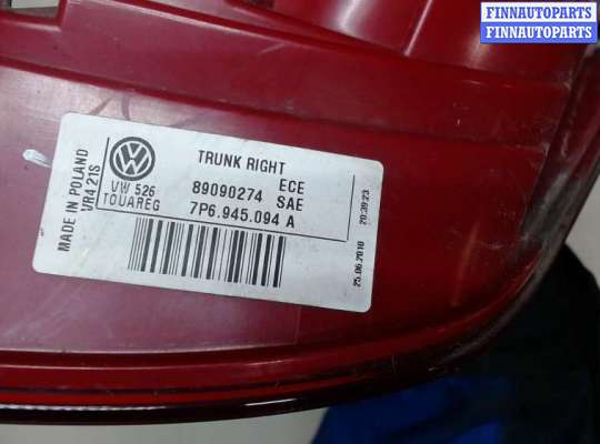 купить Фонарь крышки багажника на Volkswagen Touareg 2010-2014