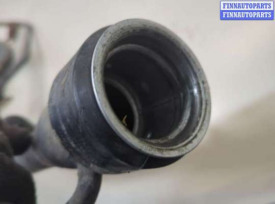 купить Горловина заливная топливная на Toyota RAV 4 2000-2005
