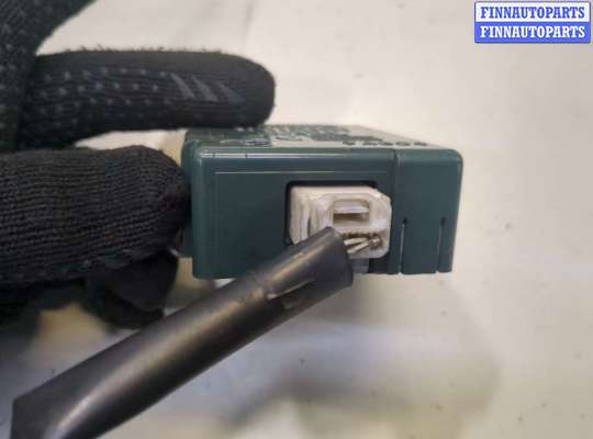 купить Блок управления дверьми на Toyota Land Cruiser Prado (120) - 2002-2009