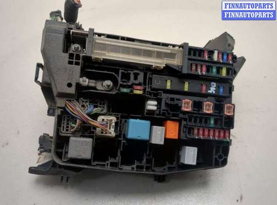 Блок предохранителей TT892761 на Toyota Auris E15 2006-2012