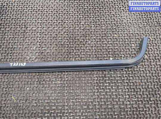 купить Направляющая раздвижной двери на Chrysler Voyager 2007-2010