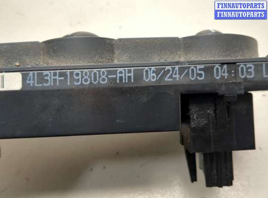 купить Переключатель отопителя (печки) на Ford F-150 2003-2008