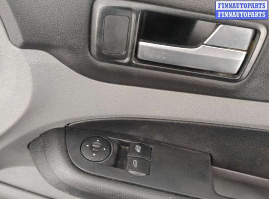 купить Стекло боковой двери на Ford Focus 2 2008-2011