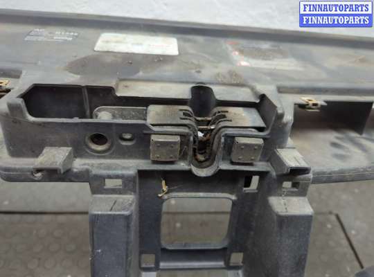 купить Рамка передняя (телевизор) на Volkswagen Passat 6 2005-2010