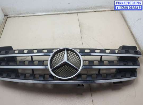 Решетка радиатора на Mercedes-Benz ML (W164)