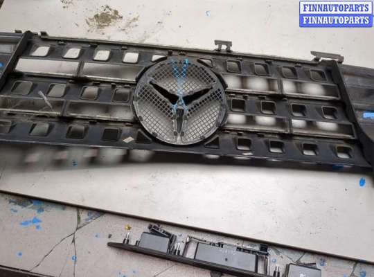 купить Решетка радиатора на Mercedes ML W164 2005-2011