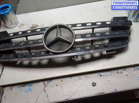 купить Решетка радиатора на Mercedes ML W164 2005-2011
