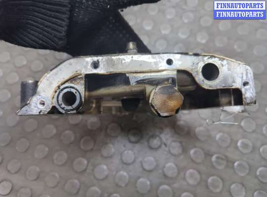 Крышка двигателя боковая на Audi A6 (C5)