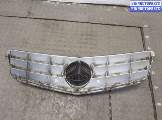 купить Решетка радиатора на Mercedes C W204 2006-2015