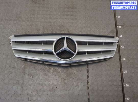 Купить Решетка радиатора на Mercedes C W204 2006-2015 Решетка радиатора MB1726456 на Mercedes C W204 2006-2015