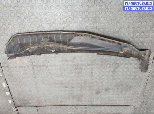 Купить Жабо под дворники (дождевик) на Mercedes S W126 1979-1991 Жабо под дворники (дождевик) MB1708601 на Mercedes S W126 1979-1991
