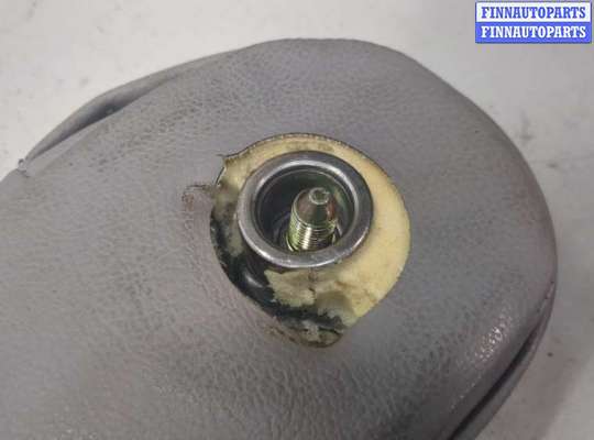купить Подлокотник на Toyota Sequoia 2000-2008