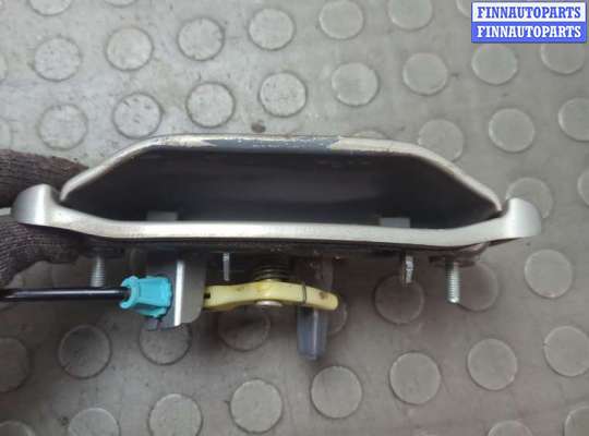 купить Ручка крышки багажника на Chevrolet Tahoe 1999-2006