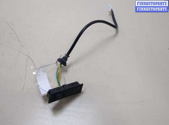 купить Кнопка открывания багажника с крышки на Nissan X-Trail (T32) 2013-2023