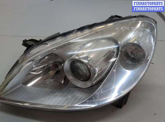 Фара передняя на Mercedes-Benz B (W245)