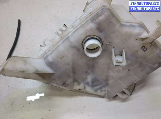 купить Бачок омывателя на Toyota Auris E15 2006-2012