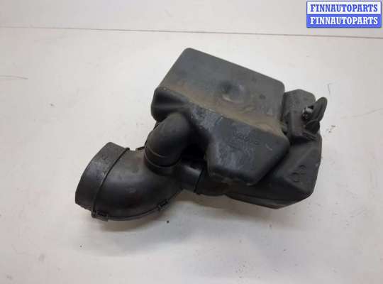 Резонатор воздушного фильтра VL579772 на Volvo V50 2004-2012