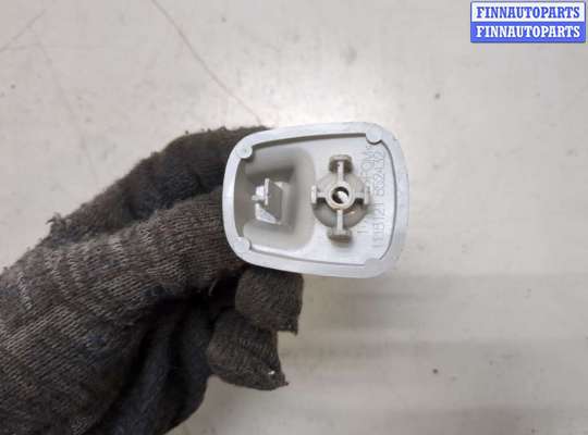 купить Кронштейн козырька солнцезащитного на Hummer H3