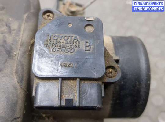 купить Корпус воздушного фильтра на Pontiac Vibe 1 2002-2008