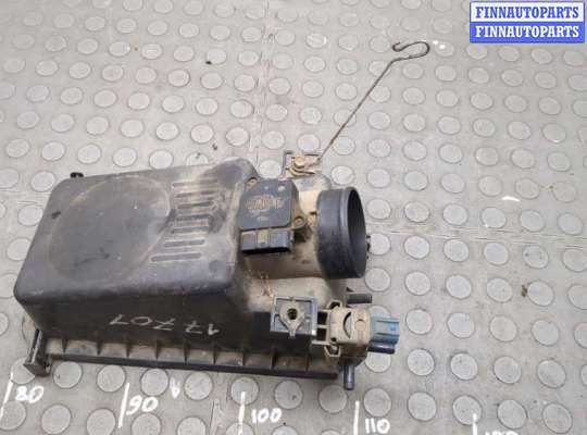 купить Корпус воздушного фильтра на Pontiac Vibe 1 2002-2008