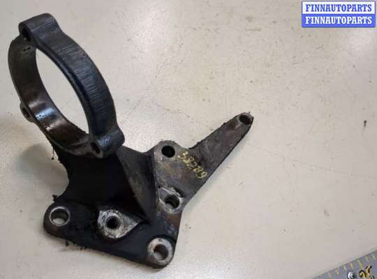 купить Кронштейн полуоси на Nissan X-Trail (T30) 2001-2007