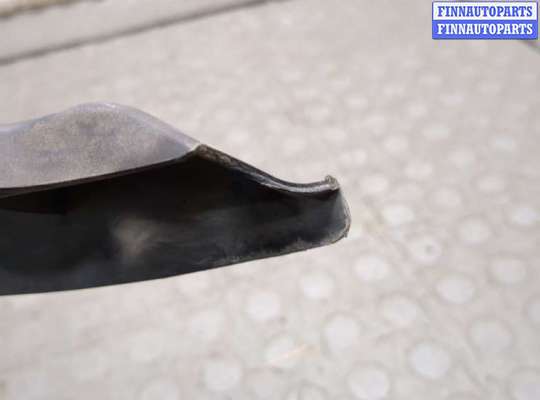 купить Накладка замка капота на Infiniti QX56 2010-2013