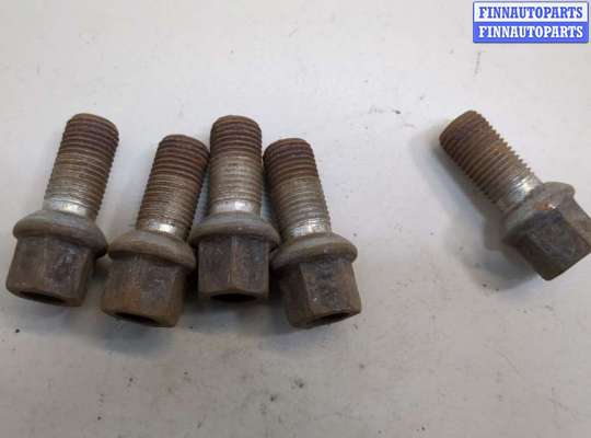 Болт колесный (гайка) на Audi A4 (8K, B8)