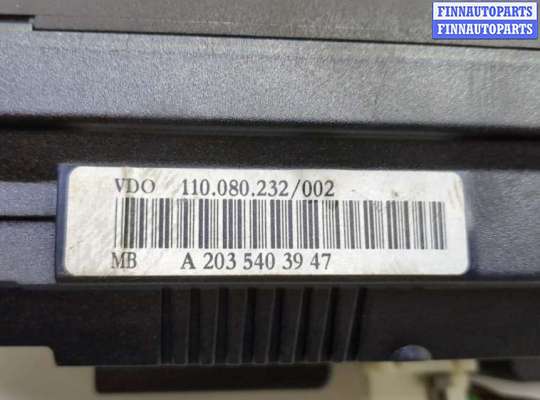 Щиток приборов на Mercedes-Benz C (W203)