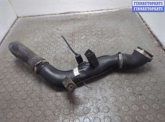 Патрубок интеркулера SK505943 на Skoda Octavia (A5) 2004-2013