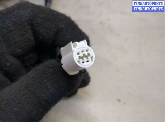 купить Зеркало боковое на Toyota Corolla E12 2001-2006