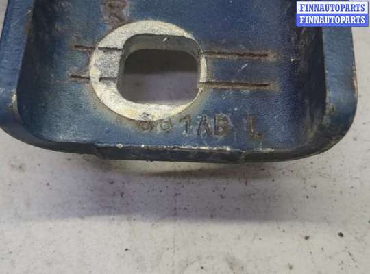 купить Петля двери на Dodge Grand Caravan 2010-2020