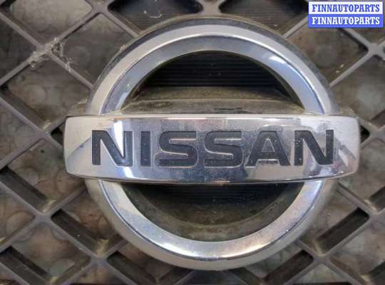 купить Решетка радиатора на Nissan Navara 2005-2015