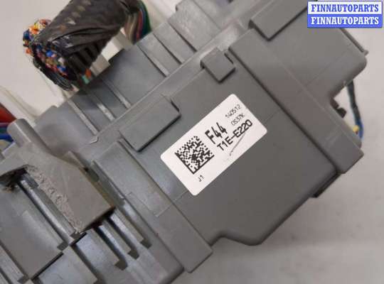 купить Блок предохранителей на Honda CR-V 2011-2018