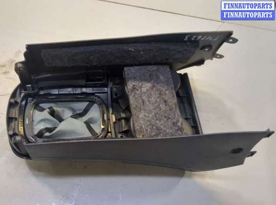купить Консоль салона (кулисная часть) на Toyota RAV 4 2000-2005