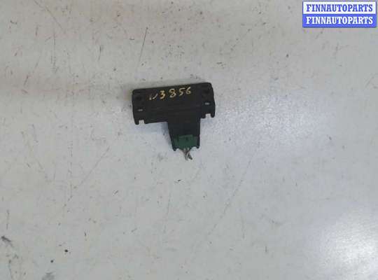 Блок реле RN1427263 на Renault Megane 1996-2002