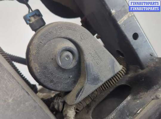 купить Рамка передняя (телевизор) на Cadillac Escalade 2 2001-2006