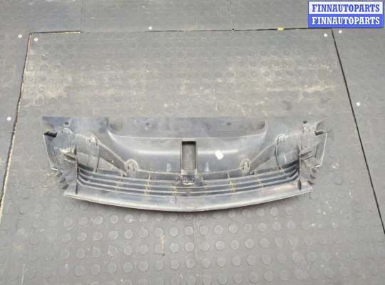 купить Решетка радиатора на Renault Laguna 2 2001-2007