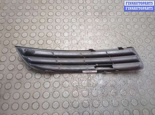 купить Заглушка (решётка) бампера на Volkswagen Passat 6 2005-2010