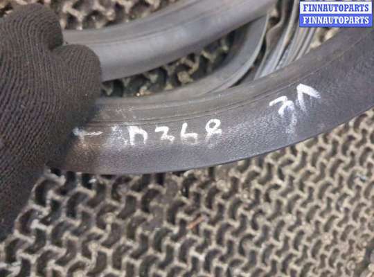купить Уплотнитель на Mercedes ML W163 1998-2004