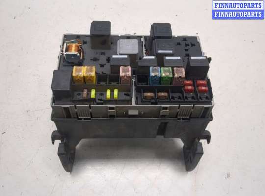 Блок предохранителей FO1816737 на Ford Transit 2006-2014
