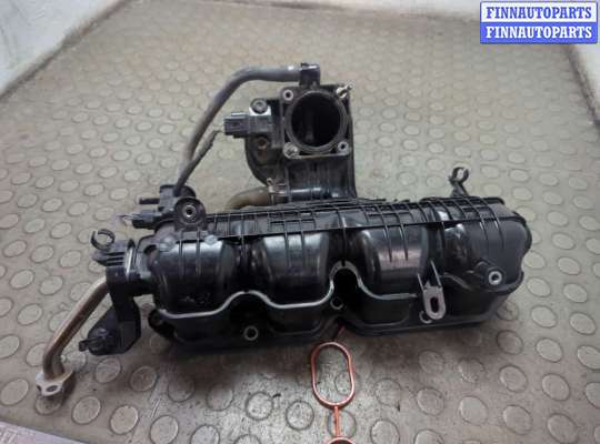Коллектор впускной TT961548 на Toyota Auris E15 2006-2012
